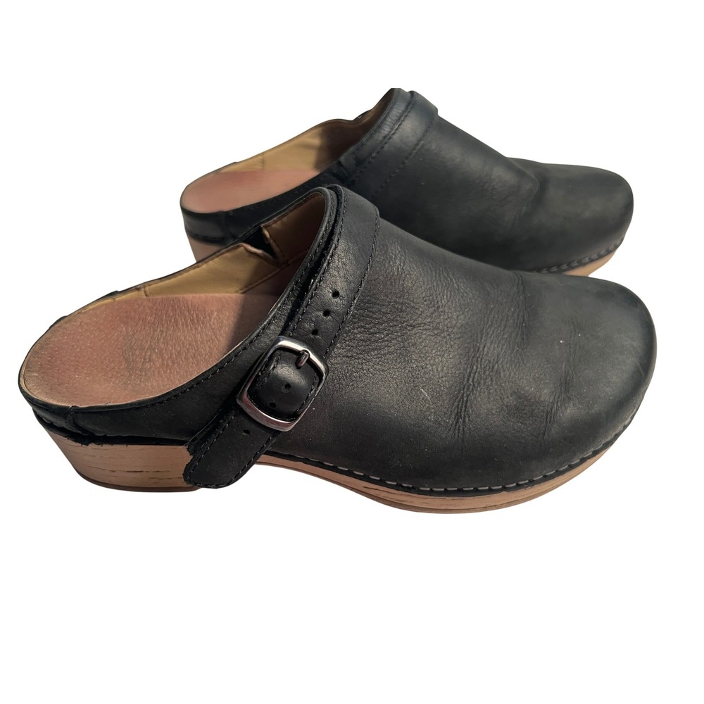 Dansko Black Leather Berry Clogs Size 38